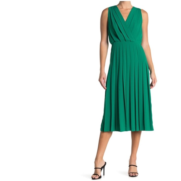 REISS Mariona Pleated Woven V-Neck Sleeveless Midi Dress, Green, Size 4 - Picture 5 of 5